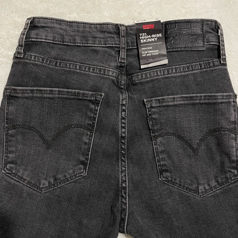 Levi’s 721 High Rise Super Skinny